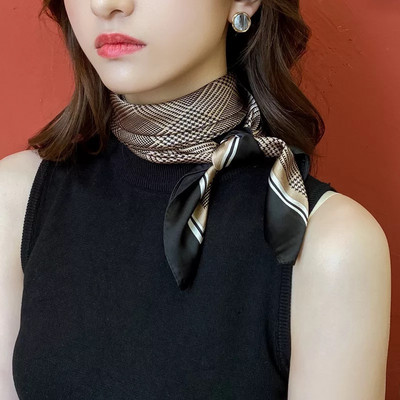 Šareni tanki ženski šal