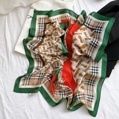 Šareni tanki ženski šal