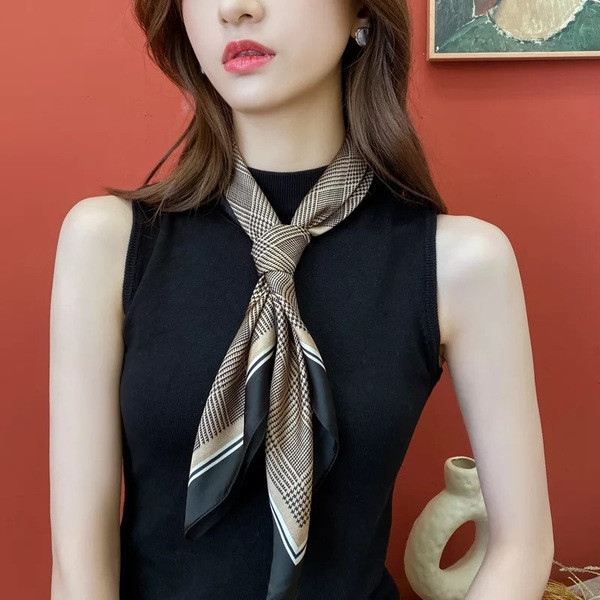 Šareni tanki ženski šal