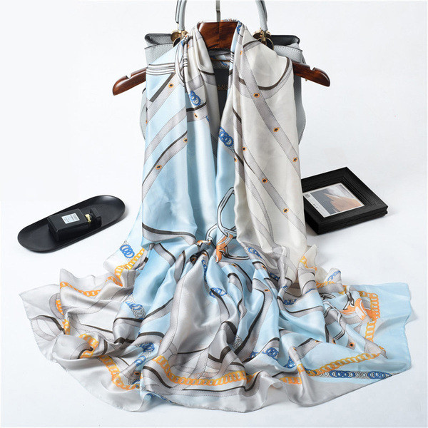 Elegantni svileni ženski šal pravokutnog oblika