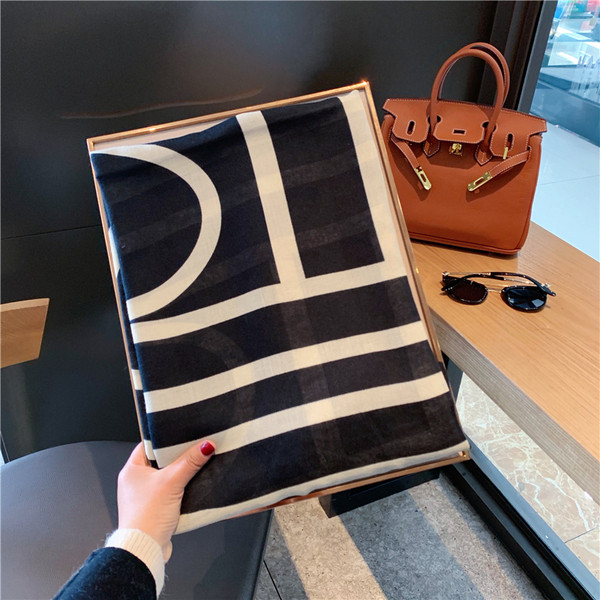 Ženski dugi crni šal u retro stilu