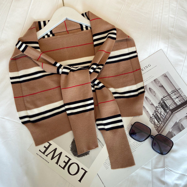 Ležerni ženski prugasti pleteni šal u tri boje