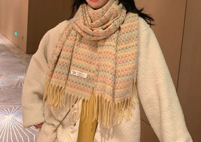 Ženski ležerni zimski vuneni šal s resama