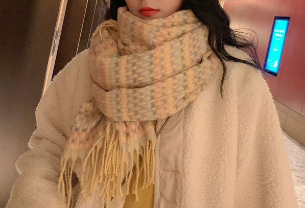 Ženski ležerni zimski vuneni šal s resama