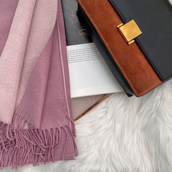 Dvostrana zimska ženska marama sa resama u više boja