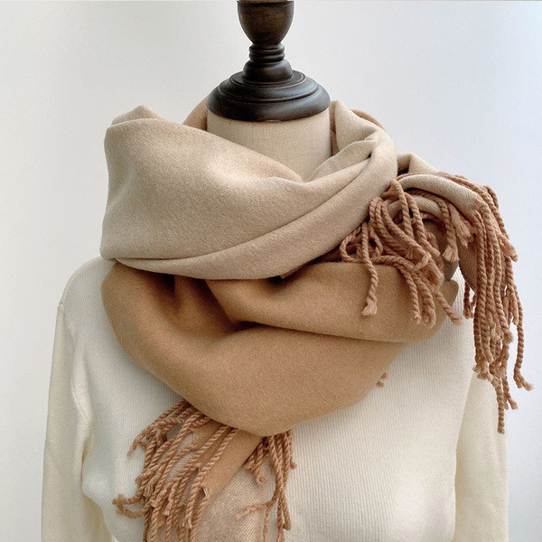 Dvostrana zimska ženska marama sa resama u više boja