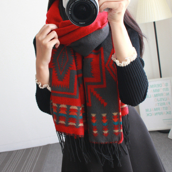 Moderni ženski šal s resama - nekoliko modela