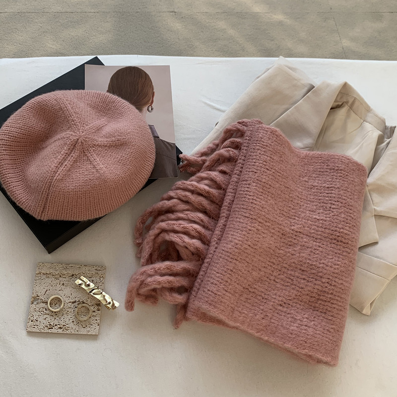 Debeli, dugi šal od kašmira za zimu