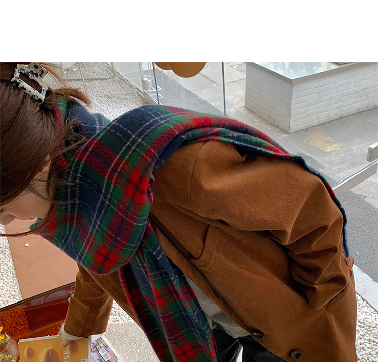 Ženski zimski karirani šal s resama