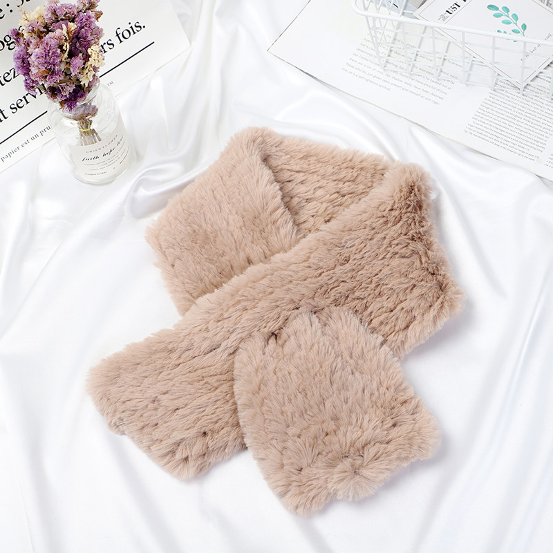 Dnevni pahuljasti ženski šal