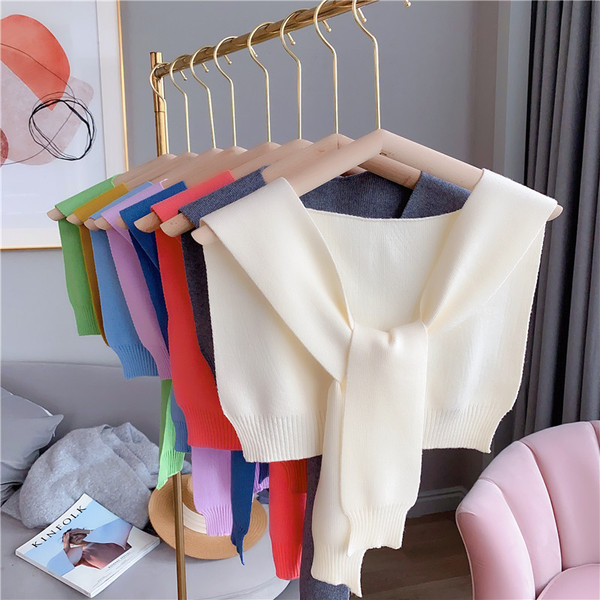 Novi model pletene ženske marame na vezanje