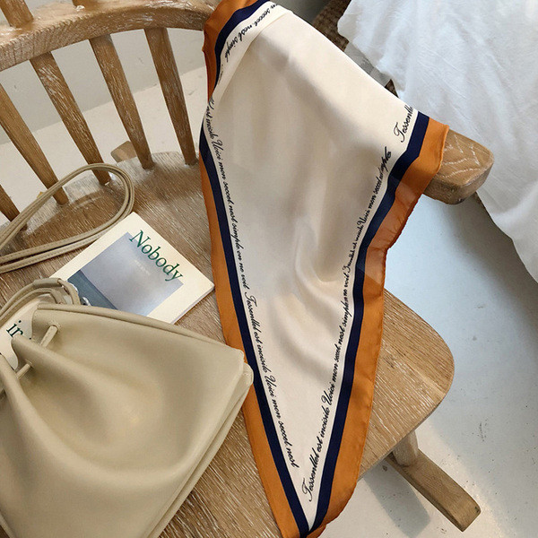 Ležeran ženski svileni šal za jesen i zimu