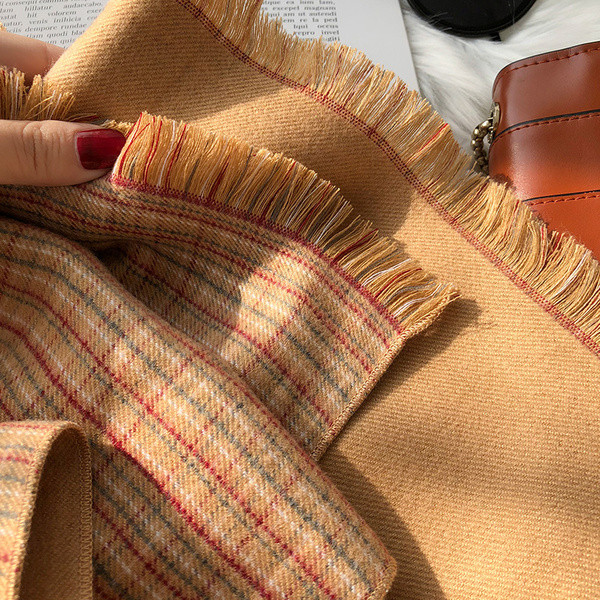 Karirani ženski dugi šal s resama