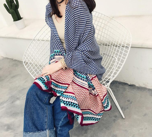 Ležerni svileni ženski šal s uzorkom u boji