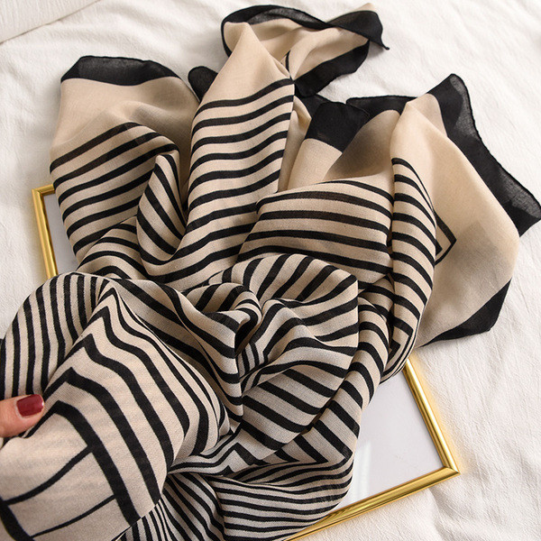 Trijų spalvų kasdieninis ilgas moteriškas medvilninis šalikas