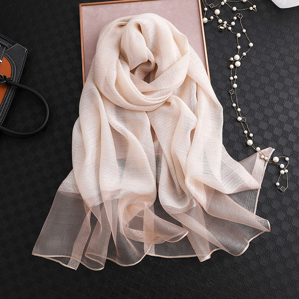 Vienspalvis moteriškas kasdieninis šalikas