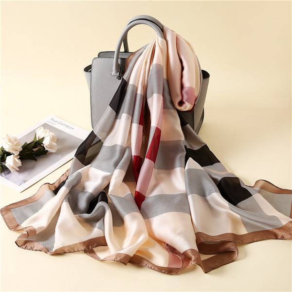 Ležerni ženski šal od imitacije svile