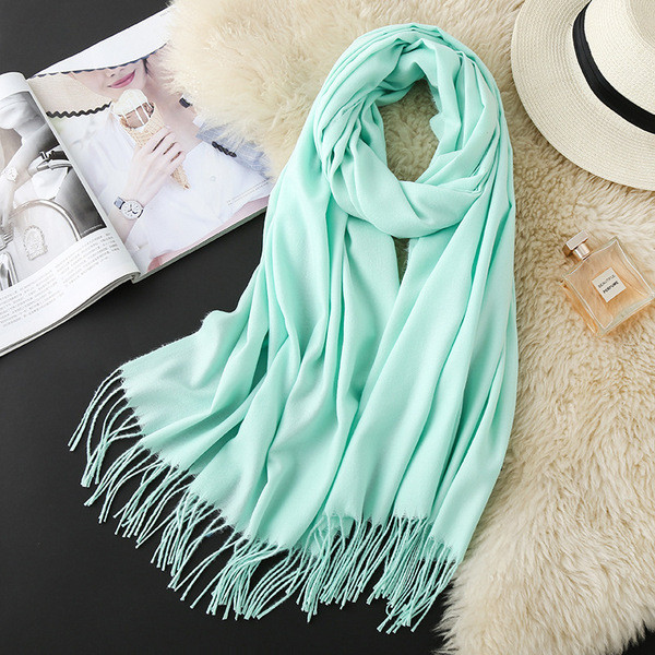 Ženski zimski šal s resama