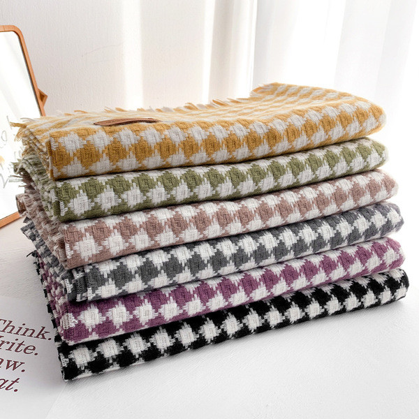 Ženski casual karirani šal s resama pogodan za zimu