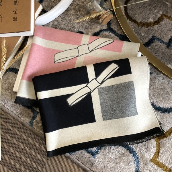 Ženski zimski šal od imitacije kašmira