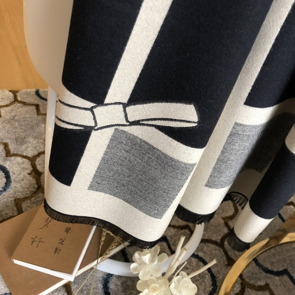 Ženski zimski šal od imitacije kašmira