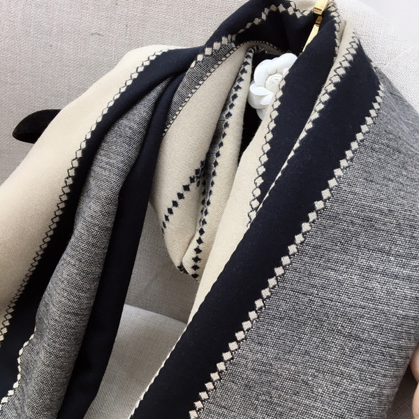 Ženski zimski topli šal