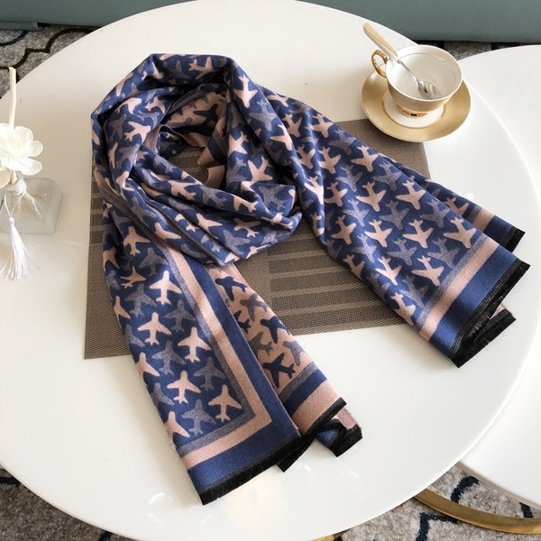 Dugi ženski mekani šal