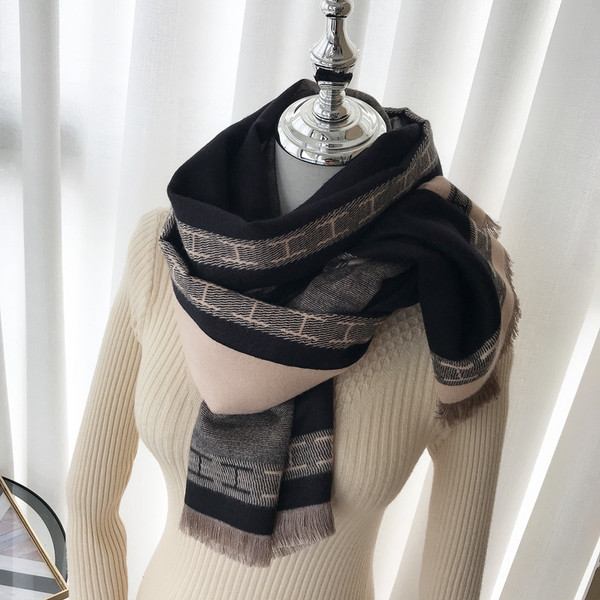 Ženski zimski debeli šal s resama