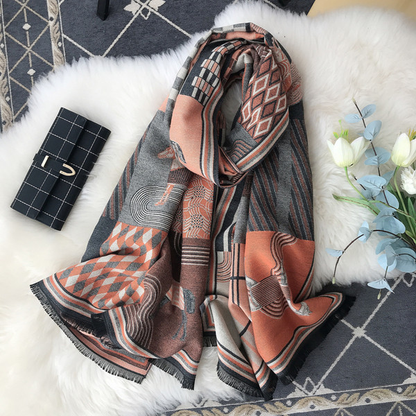 Ženski zimski šal sa zebrom