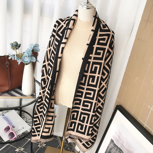 Ženski zimski šal od kašmira