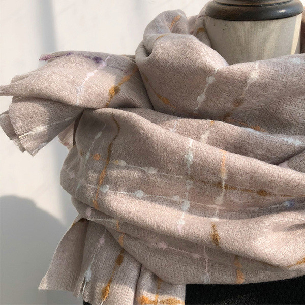 Alkalmi női meleg téli sál színes mintával