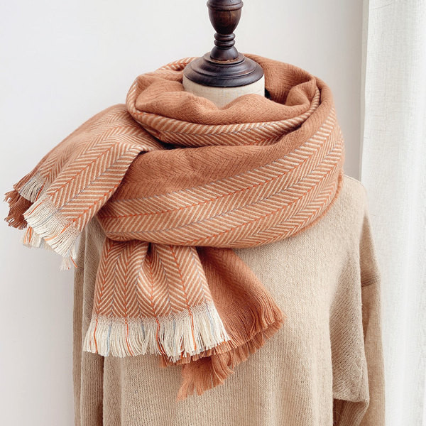 Alkalmi női téli sál barna rojtokkal