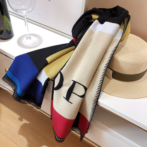 Nagy női sál télire, téglalap alakú