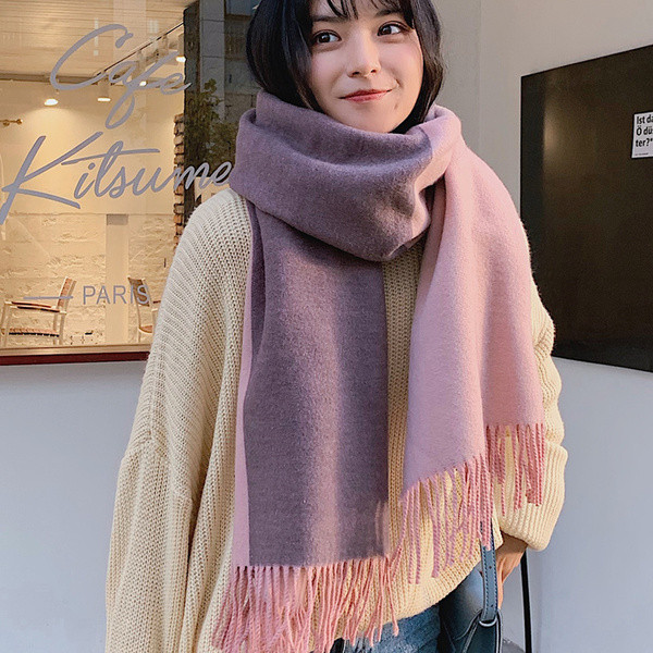 Alkalmi női sál télre, rojtokkal