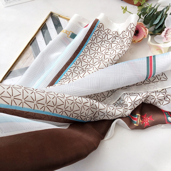 Színes női selyemsál - hosszú modell