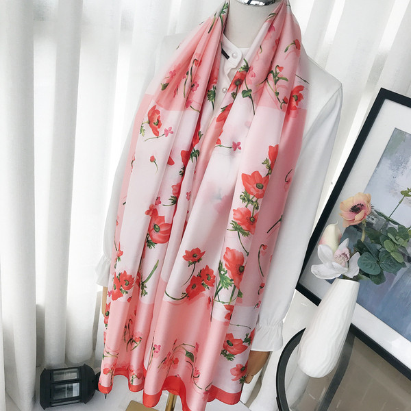 Alkalmi női sál virágmintával