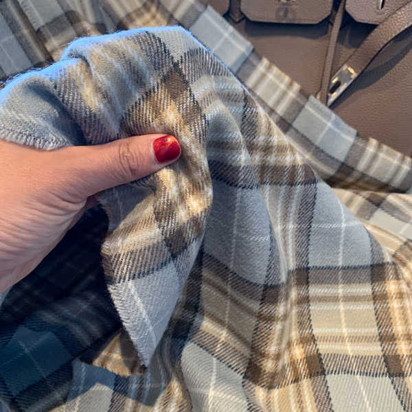 Dnevni zimski ženski šal s resama