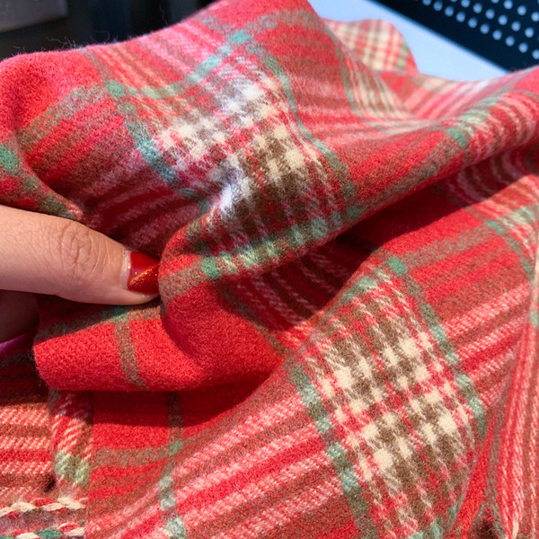 Alkalmi női téli sál, piros, rojtokkal