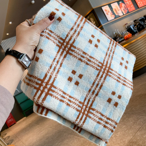 Női téli gyapjú sál színes mintával