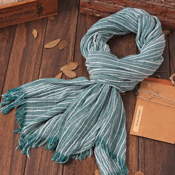 Férfi téli sál rojtokkal több színben