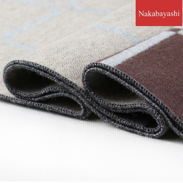 Modern férfi sál őszre és télre