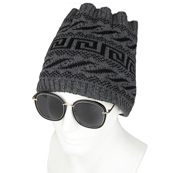 Arcra alkalmas téli férfi sál