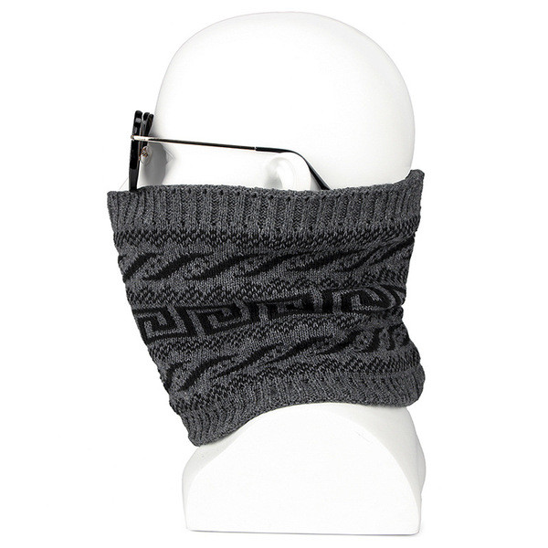 Arcra alkalmas téli férfi sál