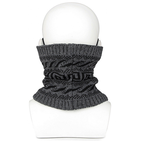 Arcra alkalmas téli férfi sál