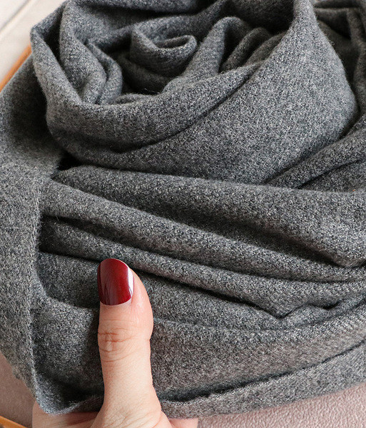 Férfi alkalmi sál rojtokkal, különböző színekben, télre alkalmas