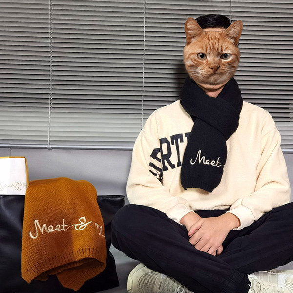 Alkalmi férfi sál télre alkalmas felirattal