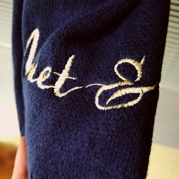 Alkalmi férfi sál télre alkalmas felirattal