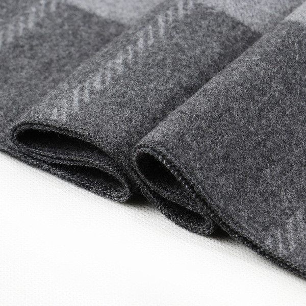 Kockás férfi meleg sál