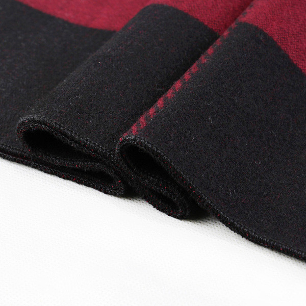 Kockás férfi meleg sál