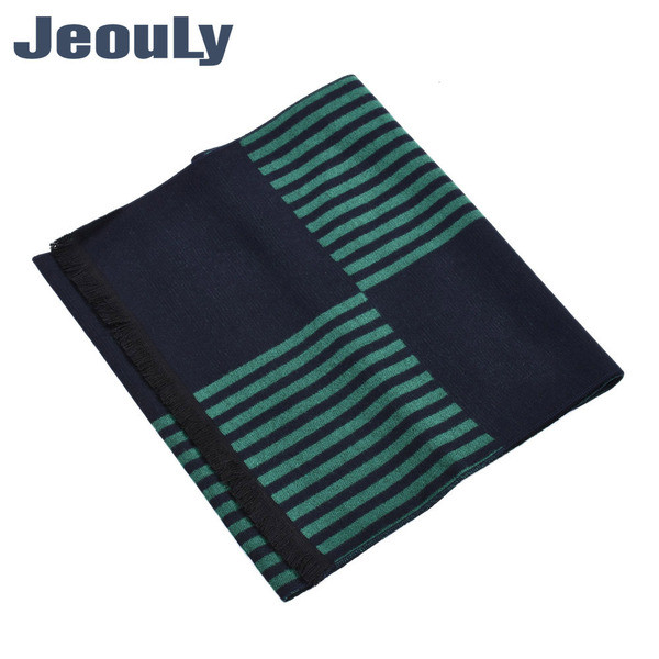 Hosszú férfi téli sál